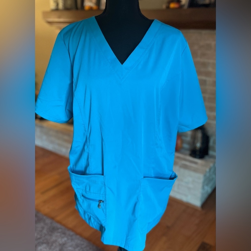 Adar Pro Elevated V-neck scrub top in womens.
